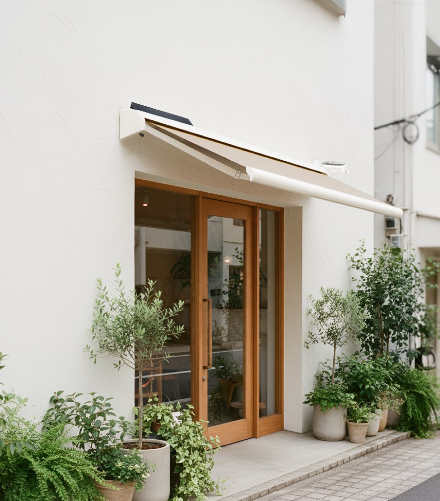 電気工事に縛られない自由な設置